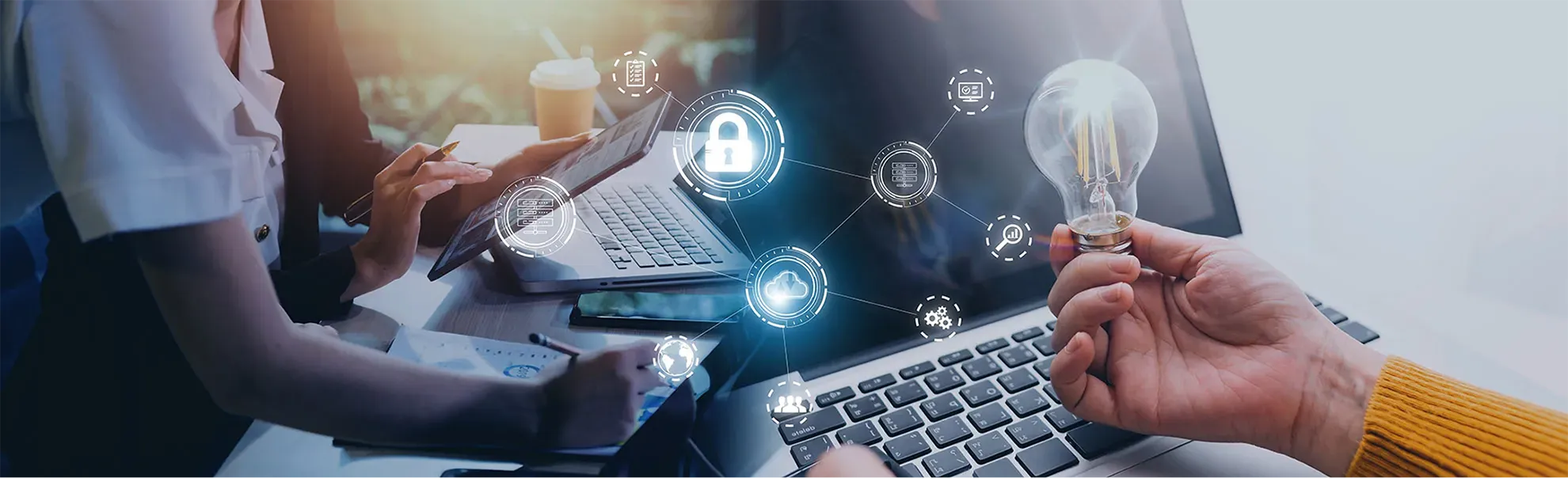 サービスページのキービジュアル